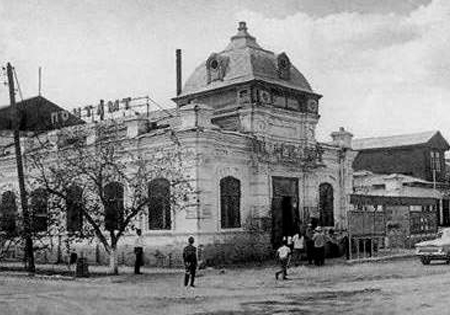 Дом на Жилкосе в Гурьеве в 1896.