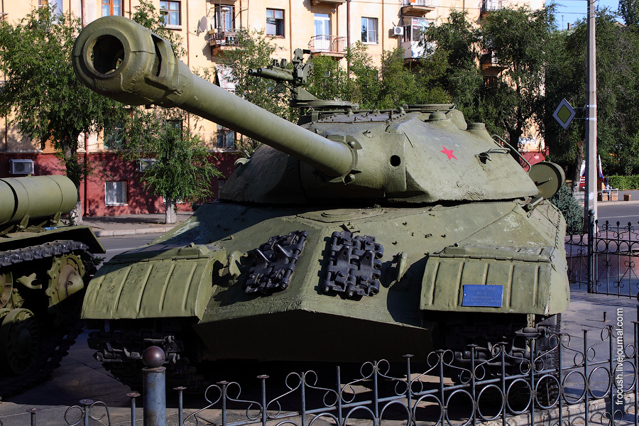 ИС-3 «Щука». Советский тяжелый танк периода Великой Отечественной войны.
